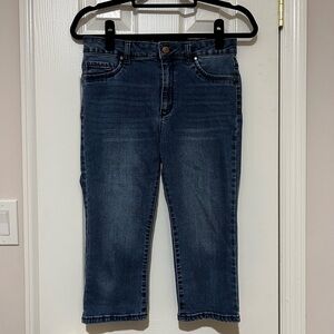 D. Jeans 8 Capri Jeans
